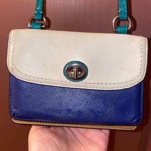 Vintage Authentic COACH leather coin purse